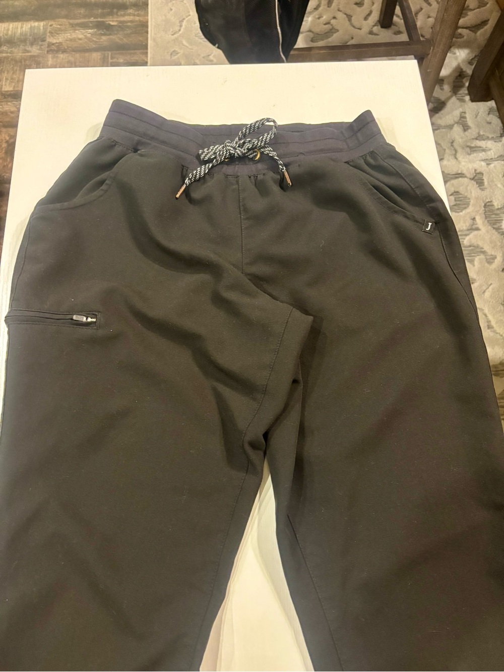 Jaanuu Scrub Pants